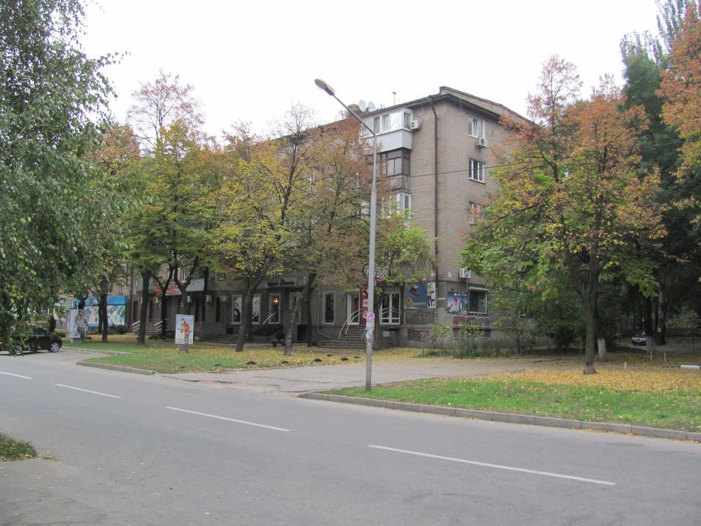 Apartment On Sobornyi Avenue 143 Near Intourist Hotel Zaporizhia Eksteriør bilde