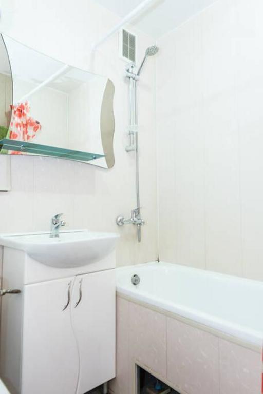 Apartment On Sobornyi Avenue 143 Near Intourist Hotel Zaporizhia Eksteriør bilde